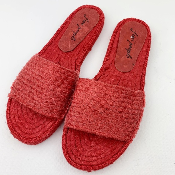 Free People red beach front slip on espadrille - Picture 2 of 7